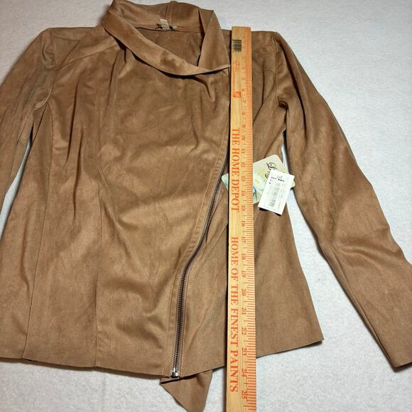 NWT Lily Star Faux Suede Zip Wrap Front Beige Size Medium SOFT - Picture 2 of 9